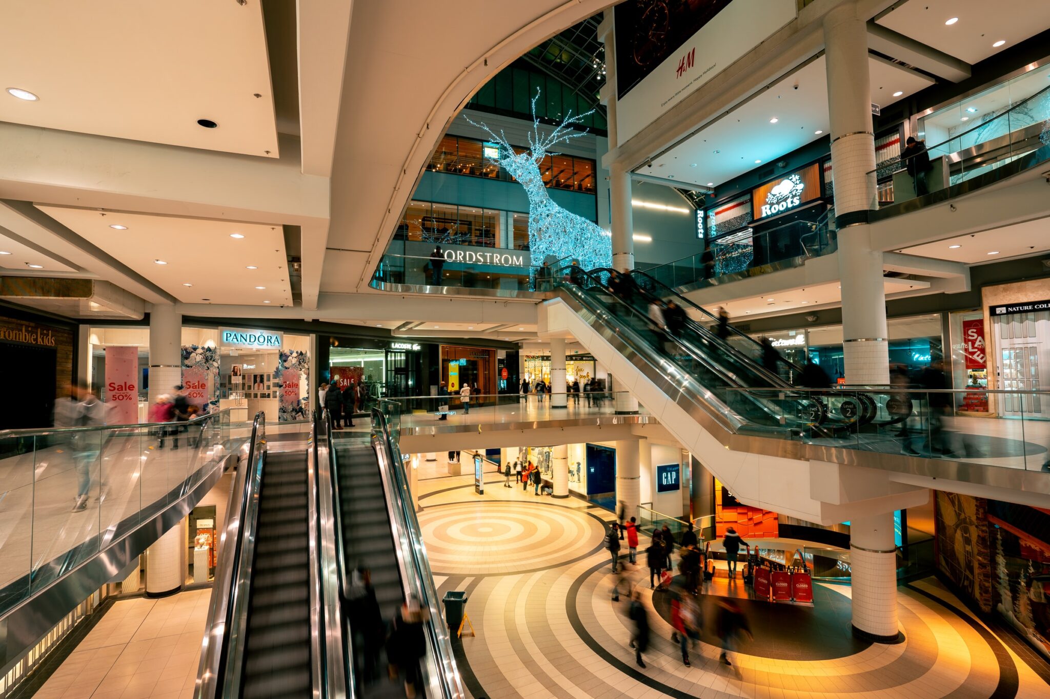 Shopping scene in a mall